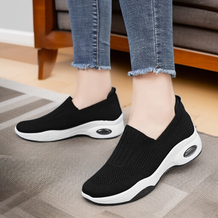 통풍이 잘 되는 운동화 메쉬 소재 상세컷