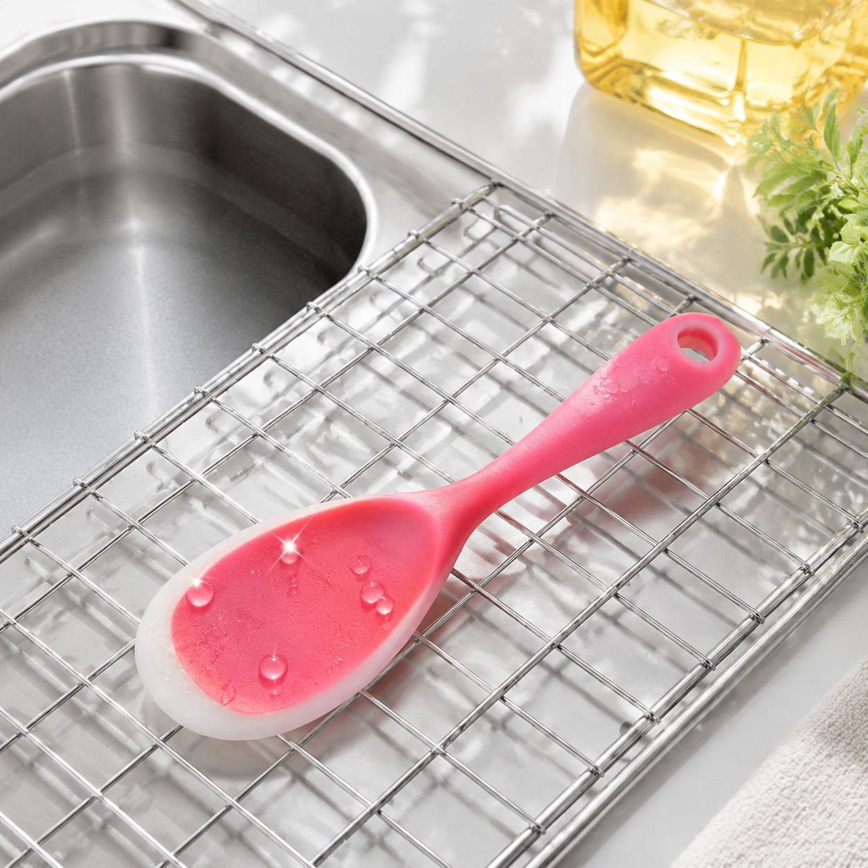 キッチンで使うノンスティックライススプーン
