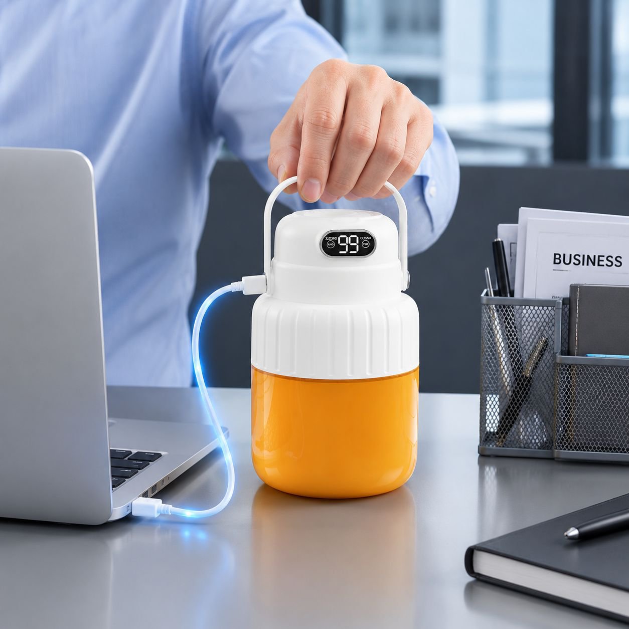 Rechargeable fruit juicer blender for travel