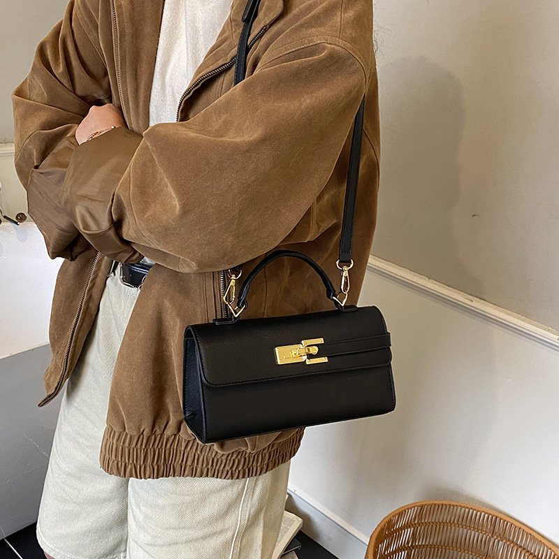 個性的なケリーバッグ、万能ハンドバッグ＆ショルダーバッグ