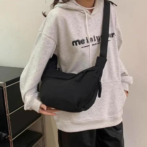 Lightweight and Convenient New Nylon Dumpling Bag