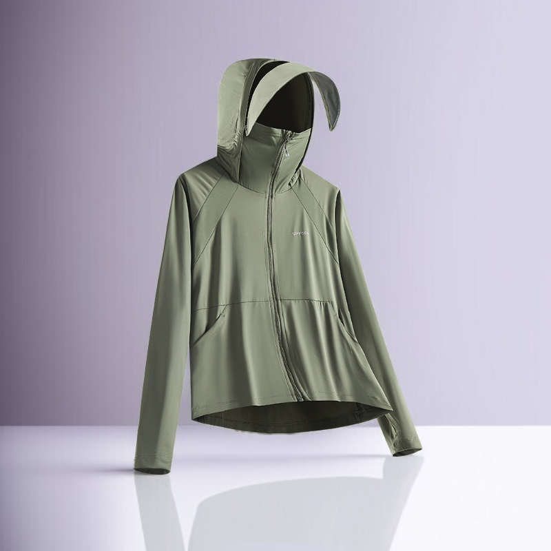 블랙 고무 소재 래쉬가드 근접 촬영