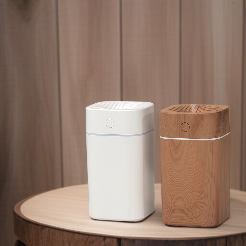 木目デザインのミニ加湿器全体画像
