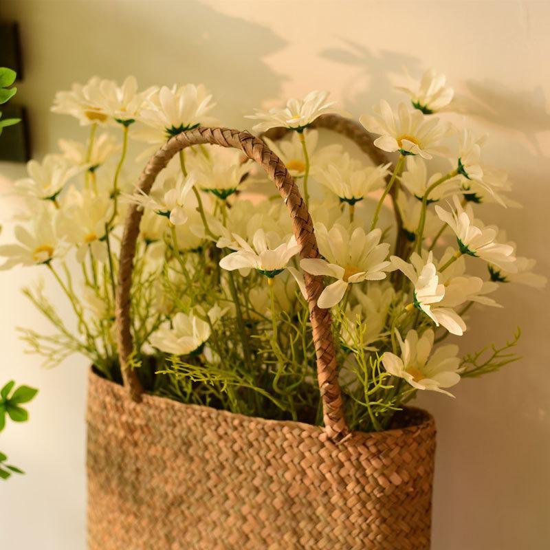 Panier à fleurs tressé en herbe de mer avec poignée