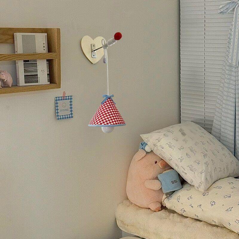 少女らしい丸型寝室用壁掛けライト
