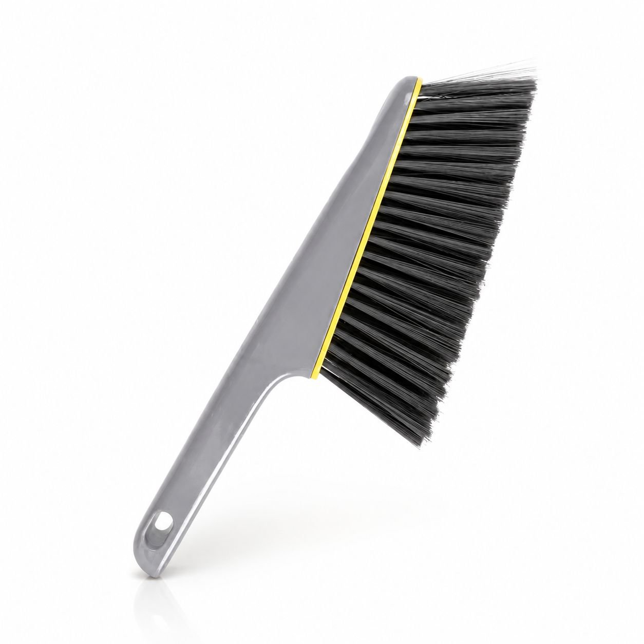 Easy-to-Use Multifunction Dusting Brush Bed Brush Set with Perforated Handle