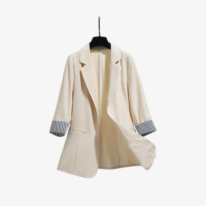 스몰 사이즈 여성 정장 코트 뒷모습