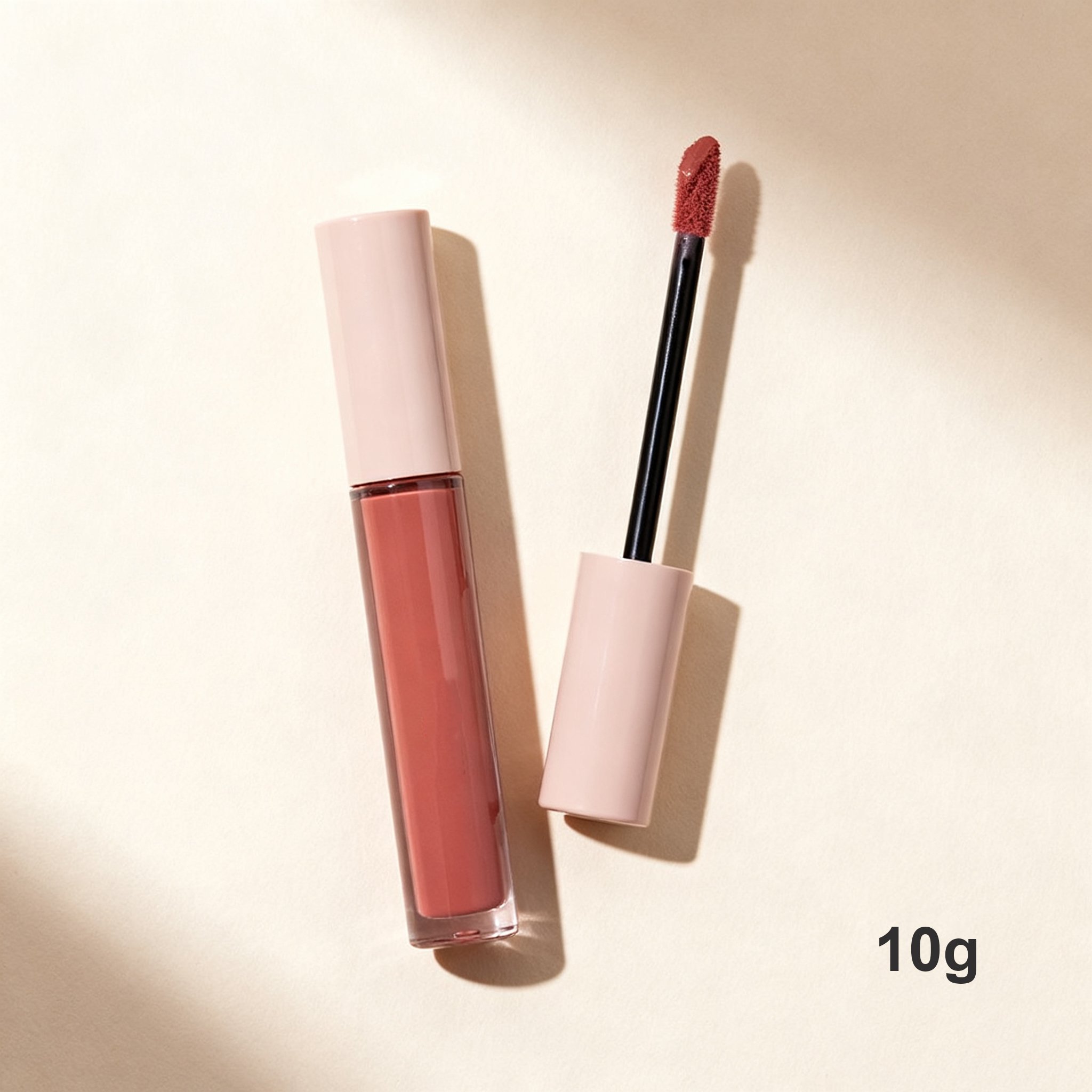 Luciu de buze hidratant pentru aspect sofisticat