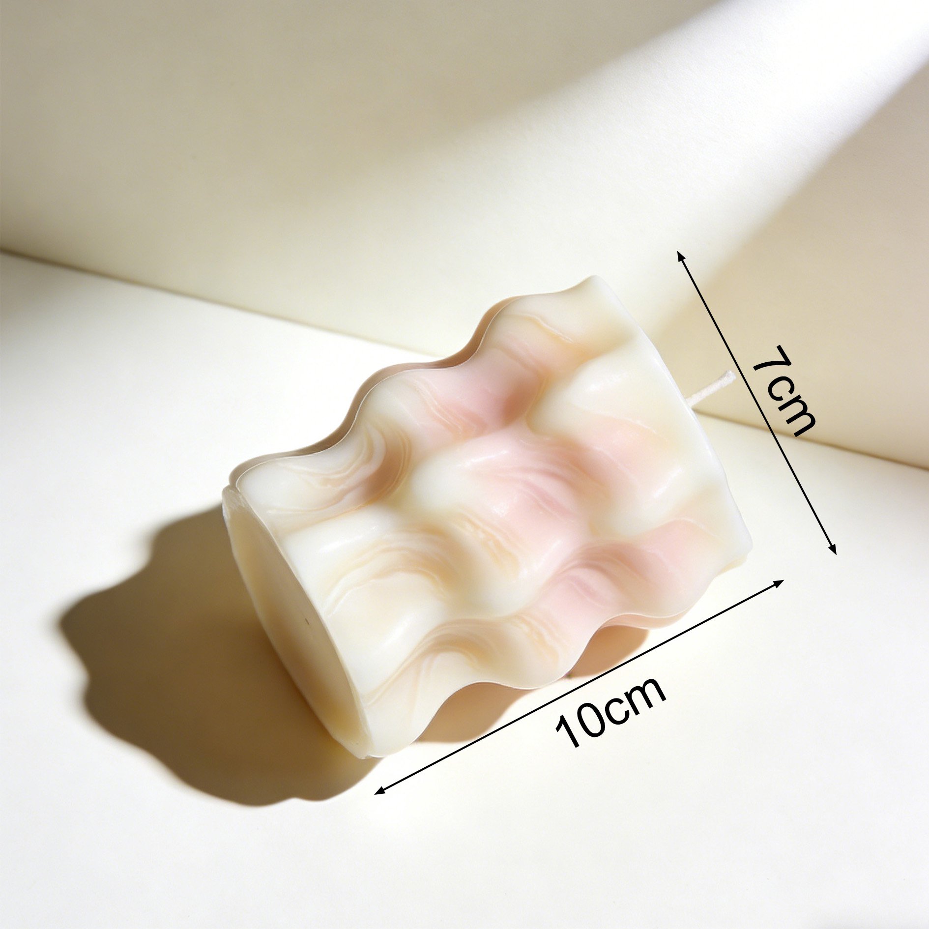 Aromatherapy candles in assorted fragrances