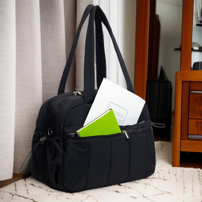 防水素材のスポーツダッフルバッグ