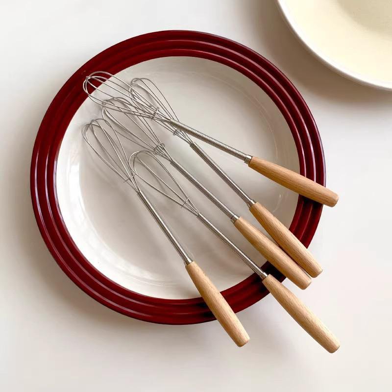 เครื่องตีไข่สแตนเลสพร้อมด้ามไม้แบบมือจับ