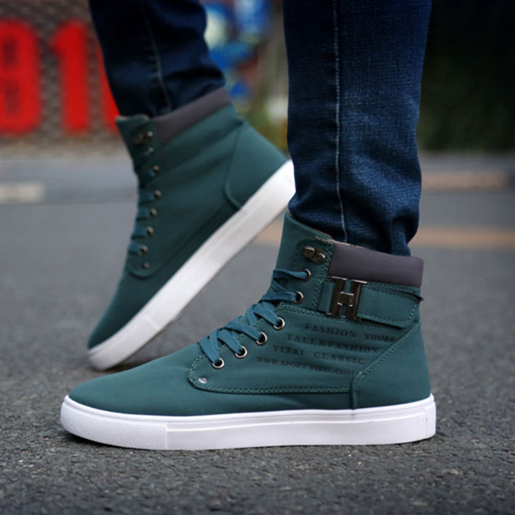 รองเท้าผ้าใบหุ้มสูงสไตล์วินเทจ