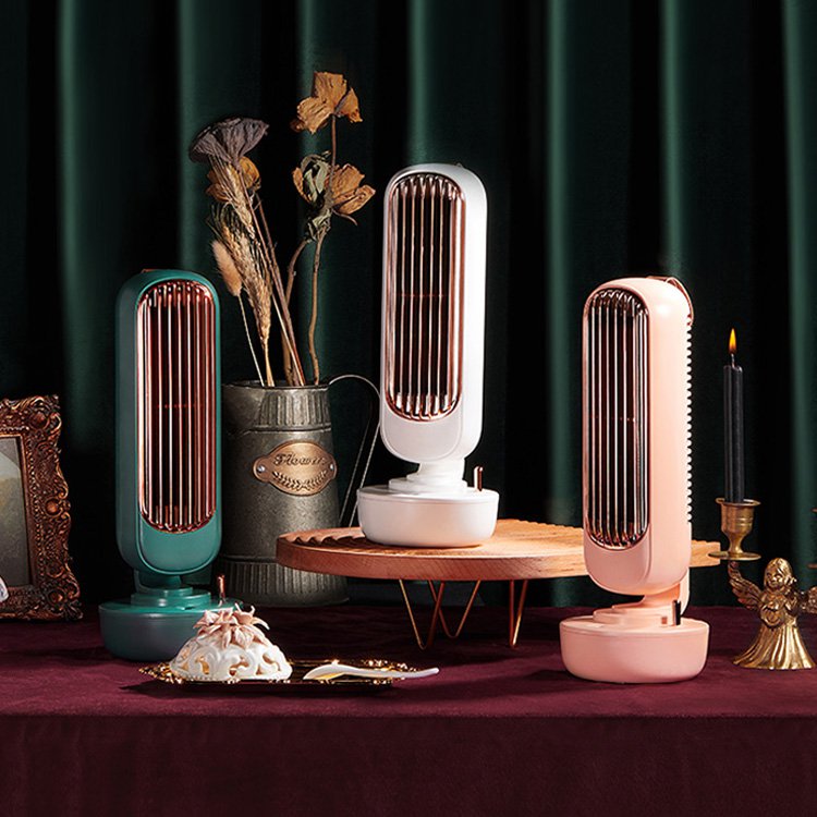 【加湿器＆卓上冷風機】1台2役　加湿機能　風量3段階　温度が下げる　強いパワー　USB接続