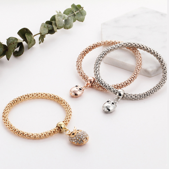 【ゴム紐ブレスレット3点セット】 キラキラ輝く／華奢で上品