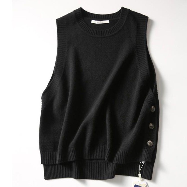 ノースリーブニット