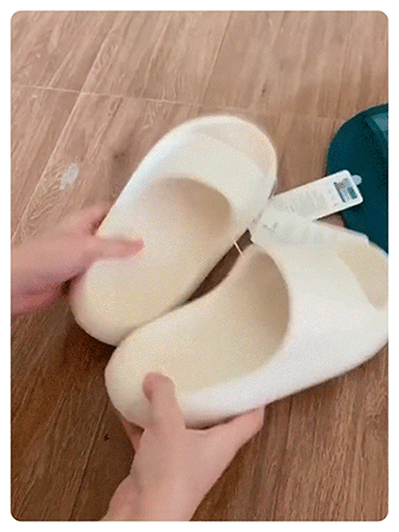 Papuci super moi care se simt ca un rahat