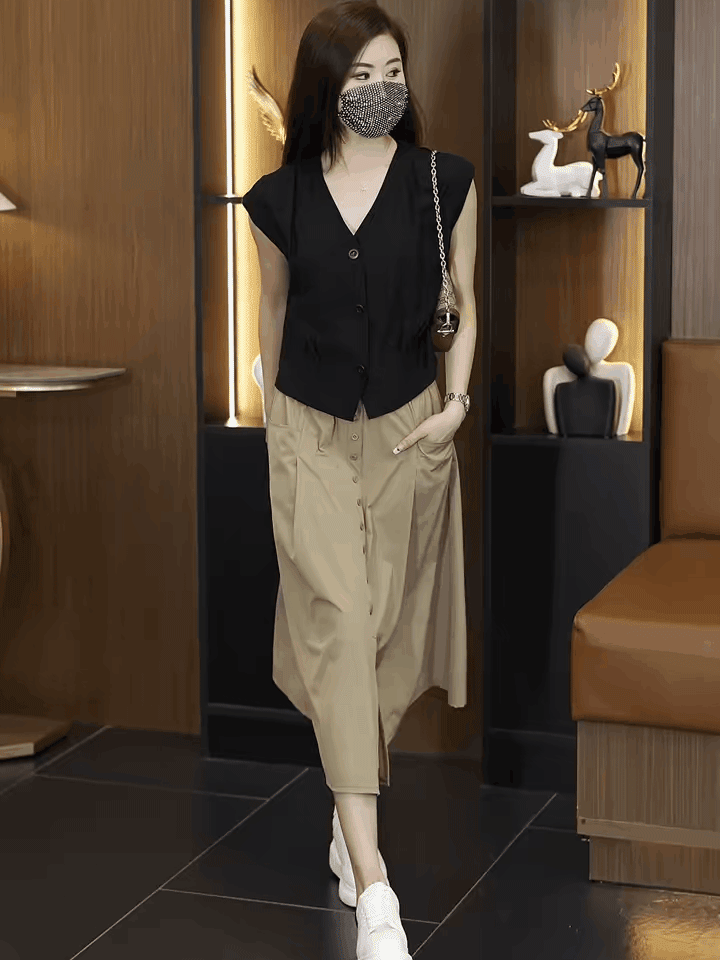 "Put it on and instantly transform into a goddess" Mid-length elegant dress