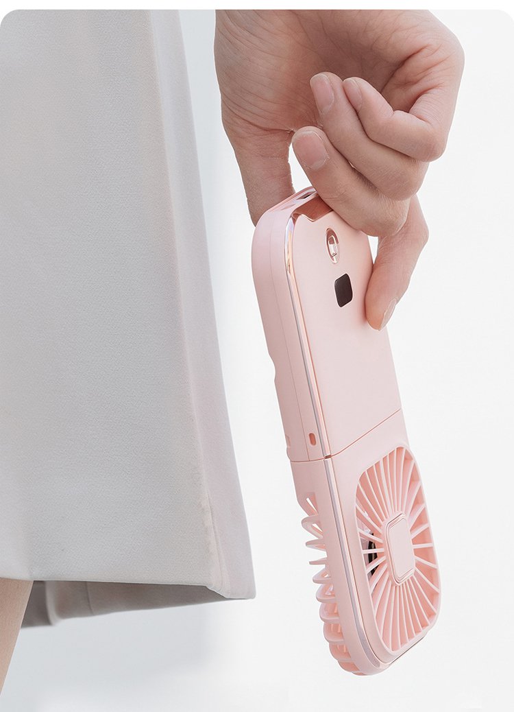 USBケーブルで簡単充電できるファン