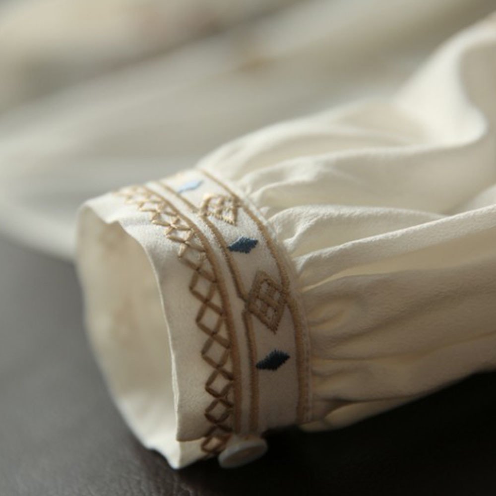 유니크한 프린트가 돋보이는 빈티지 셔츠