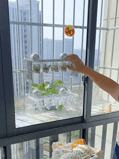 更省空間可折疊吸盤晾曬架