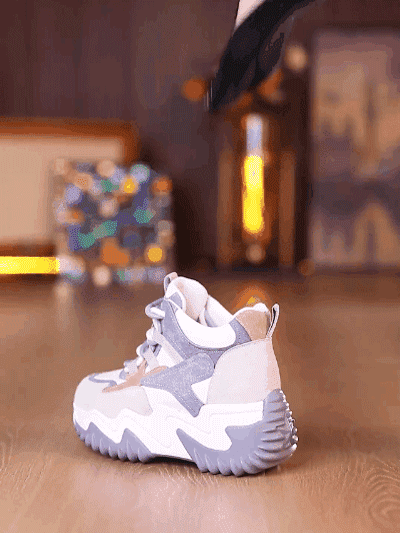 「7cm身長アップ」厚底スニーカー