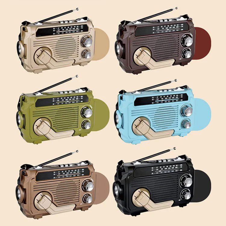 Radio portable avec fonction de charge d'urgence