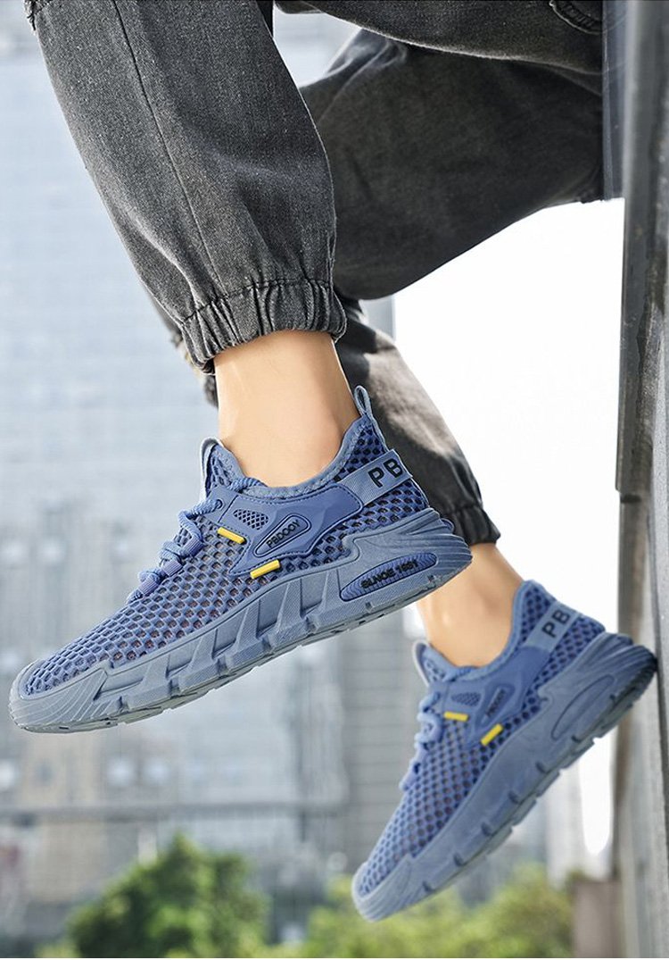 경량화된 남성 메쉬 운동화 디테일 이미지