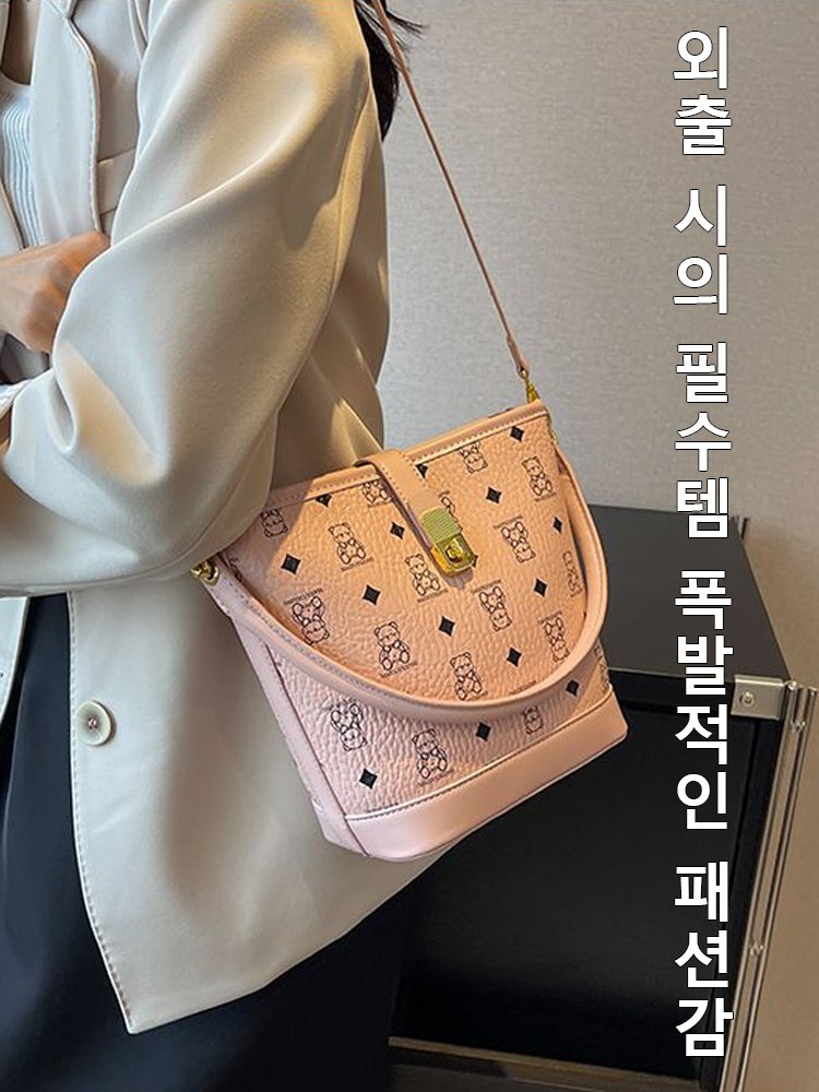 캐릭터 곰돌이 프린트 여자 숄더백