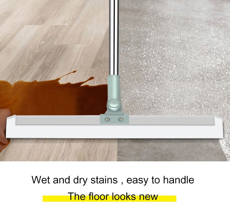 Ergonomic handle on retractable floor squeegee