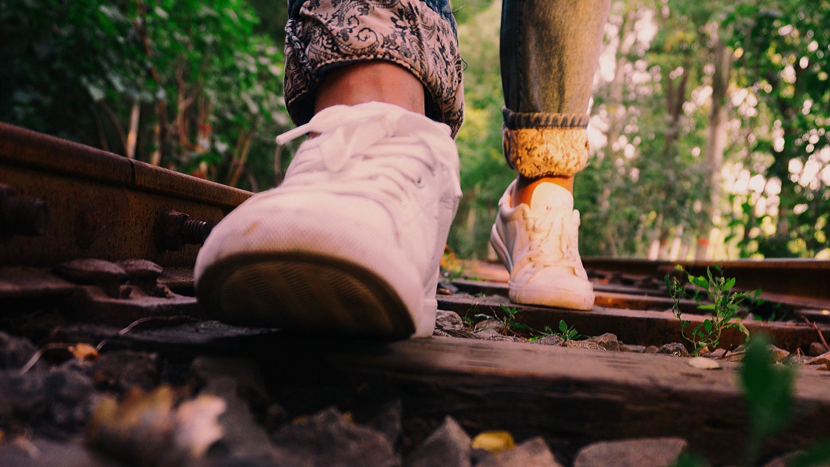 最新トレンド女性用靴通販｜おしゃれで歩きやすいシューズ特集,メンズ靴オンラインショップ｜ビジネスからカジュアルまで幅広く揃う,メンズトップス通販｜人気のTシャツ・シャツ・パーカーが勢揃い,スカート専門通販｜季節ごとの人気デザインをセレクト