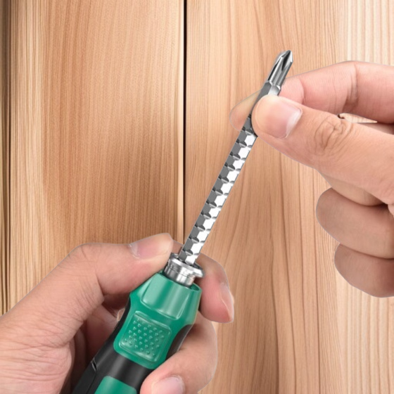 강자성 듀얼 드라이버 근접 촬영