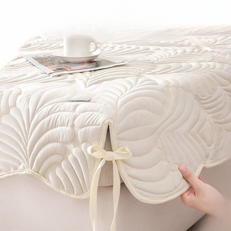 소파에 착용된 미끄럼 방지 소파 커버