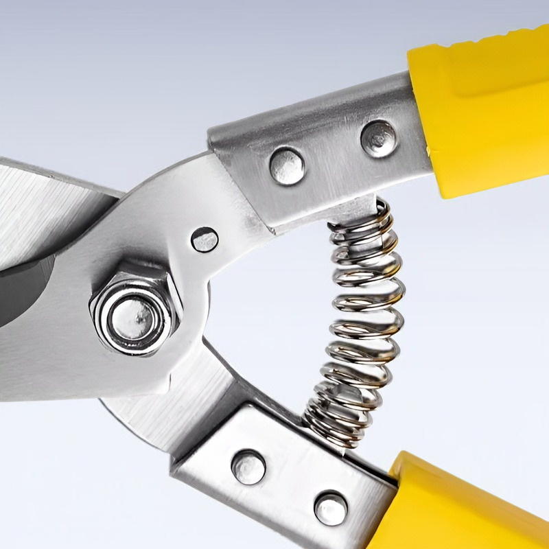 다양한 재료에 적합한 전자가위