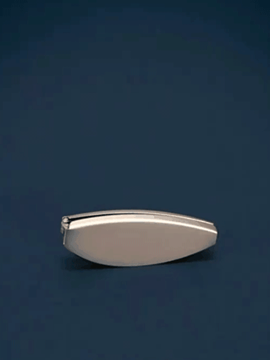 持ち運びに便利なポケットサイズの老眼鏡