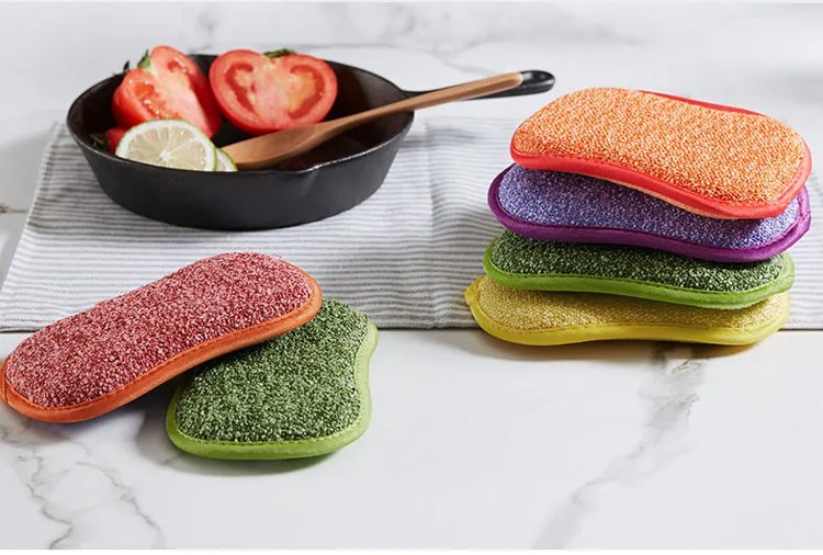 使いやすい二層構造のキッチンスポンジ