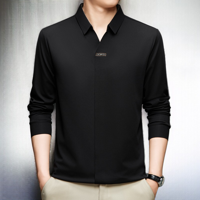 남성 오피스룩에 어울리는 캐주얼 티셔츠