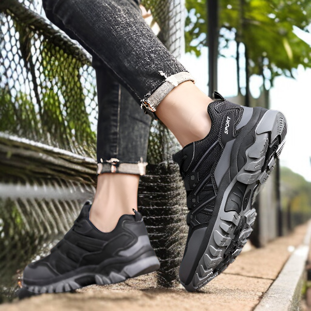 カップルで履けるペアアウトドアシューズ