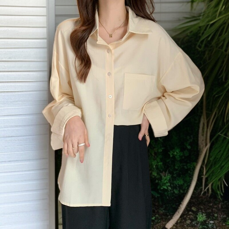 柔らかい素材感の無地シフォンシャツ詳細