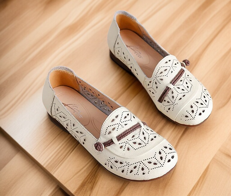 컴포트화 소가죽 소재 디테일 이미지