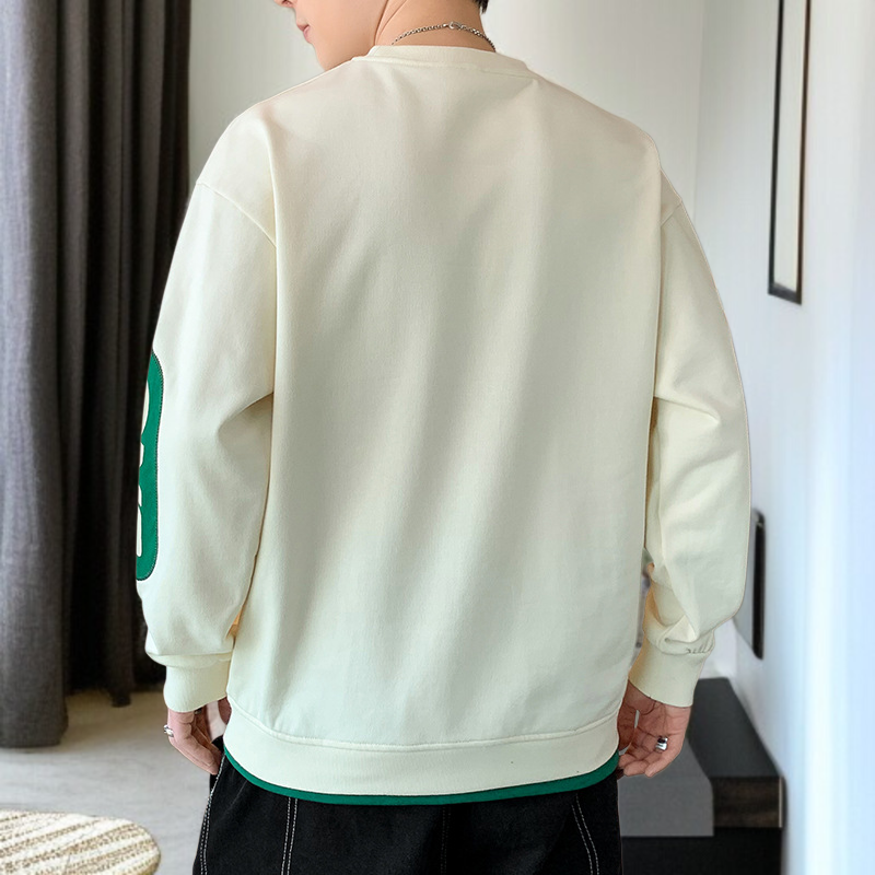 メンズ秋冬用ニット中わたスウェットシャツ全体画像