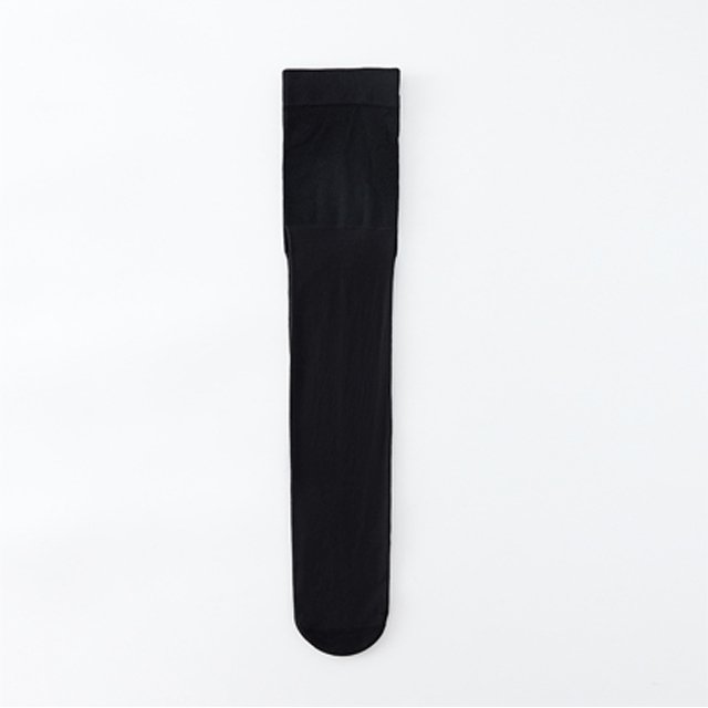 Anti-snagging knee-high stockings