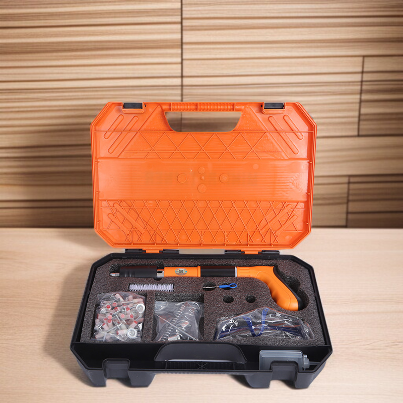 オレンジ色のミニネイルガン正面写真