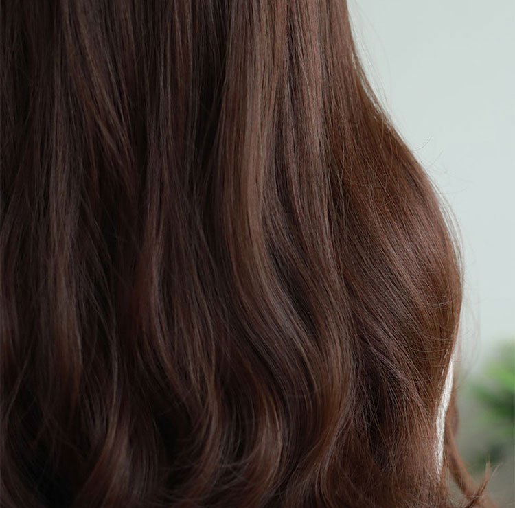 ナチュラルな色合いのゆる巻きウィッグカラーバリエーション