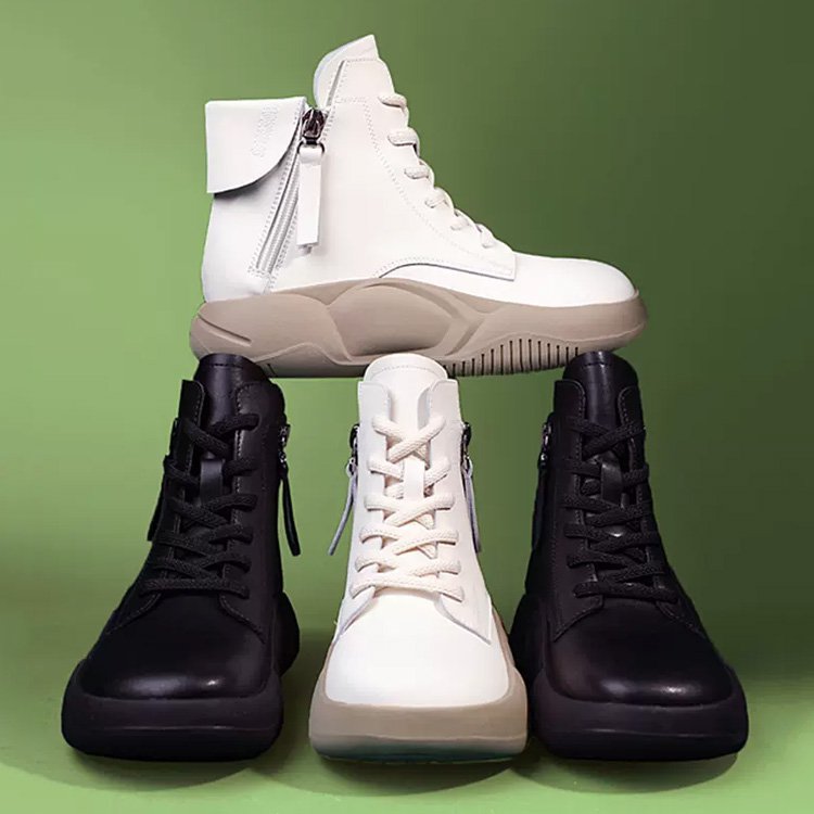 ハイカット厚底スニーカー