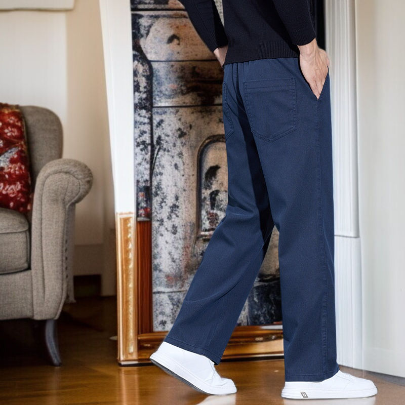 트렌디한 남성 와이드 팬츠 디테일