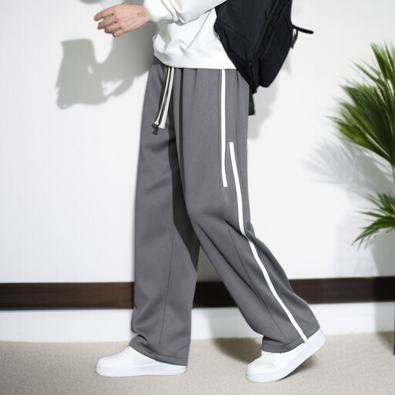 남자 추동 루즈핏 맨투맨 와이드 팬츠 세트 착용 이미지