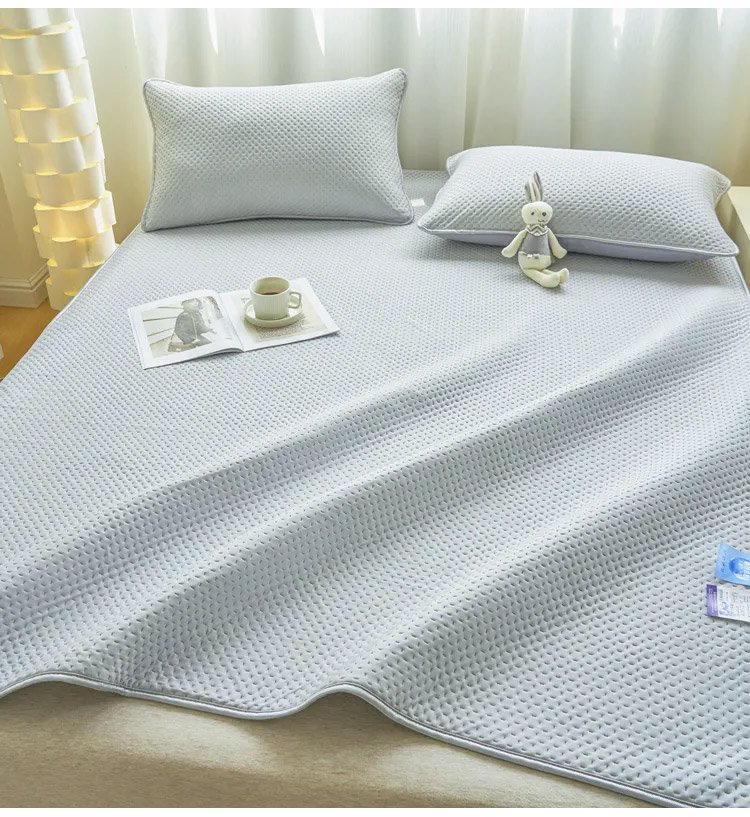 省エネ対策にもなる夏用冷感敷きパッド