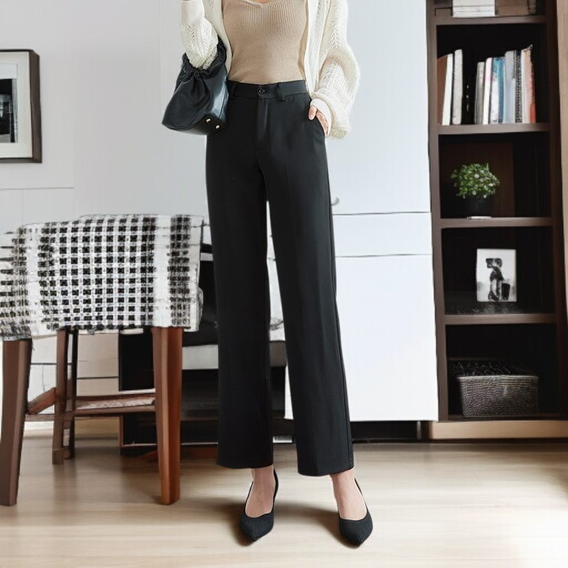 여성 하이웨스트 일자 정장바지 착용 이미지