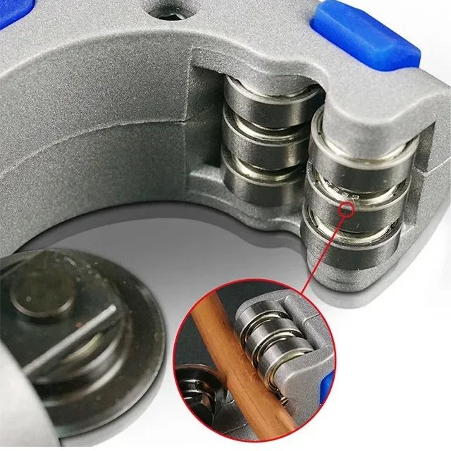 ベアリング式パイプ切断機