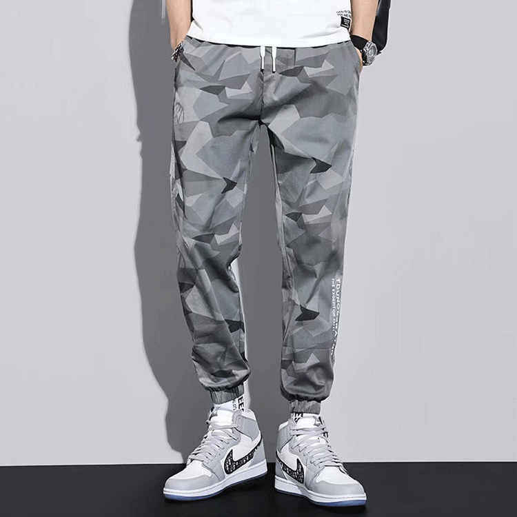 迷彩柄ジョガーパンツ